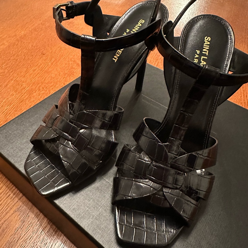 Ysl shoes - Picture 3 of 10